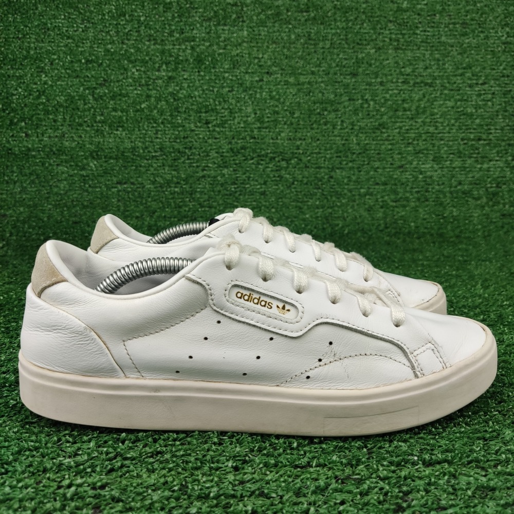Adidas Sneakers Womens 7 White Sleek Low Top Leather DB3258 Perforated Casual